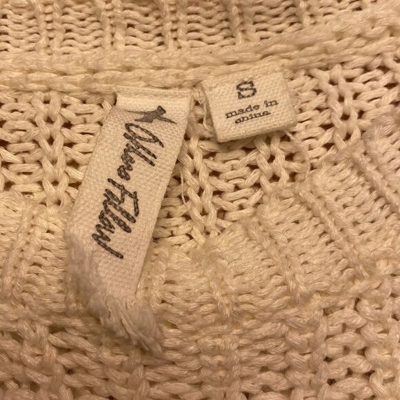 4/$20  Others Follow crop top cream sweater - Picture 4 of 4